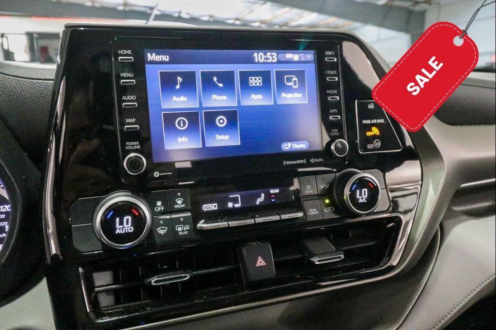 used 2022 Toyota Highlander car, priced at $30,651