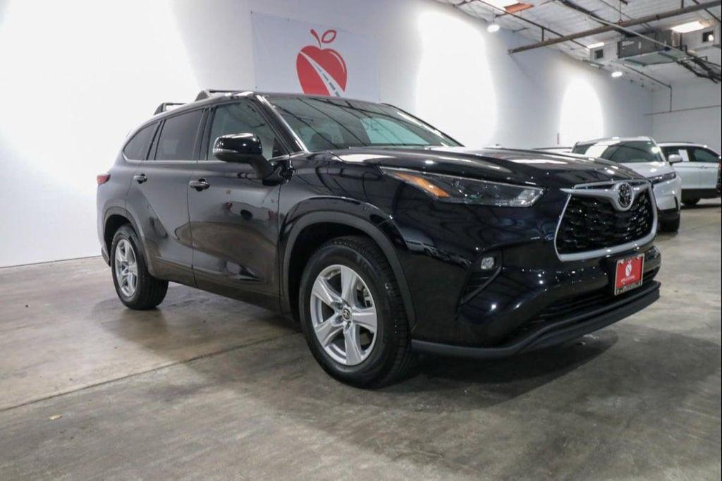 used 2022 Toyota Highlander car, priced at $29,741