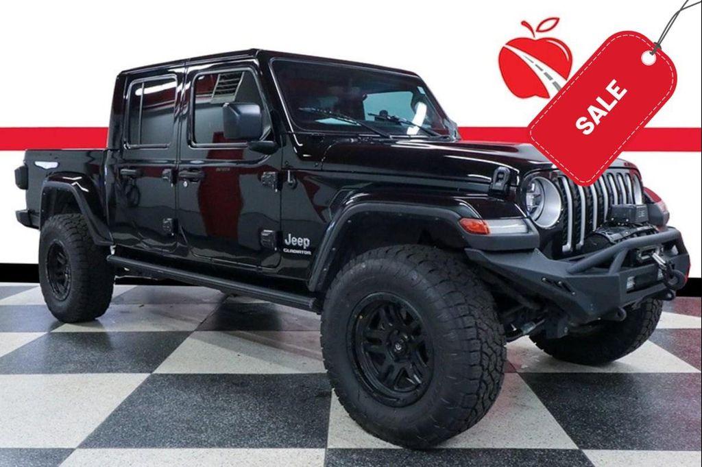 used 2022 Jeep Gladiator car, priced at $35,115