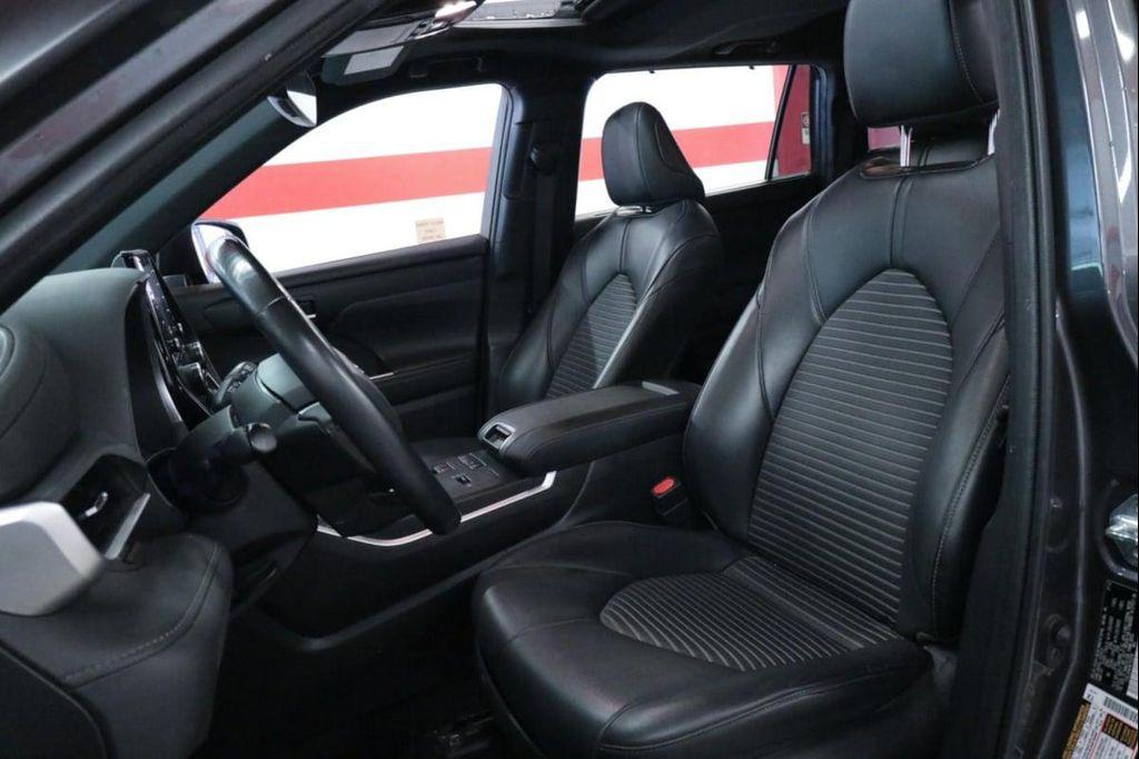 used 2022 Toyota Highlander car, priced at $34,215