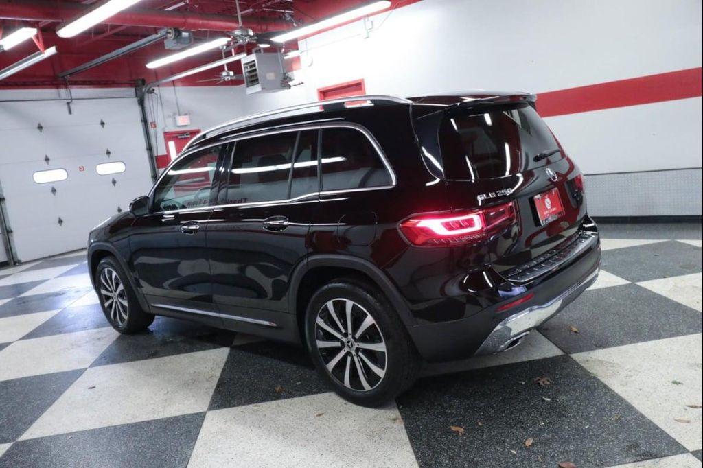 used 2021 Mercedes-Benz GLB 250 car
