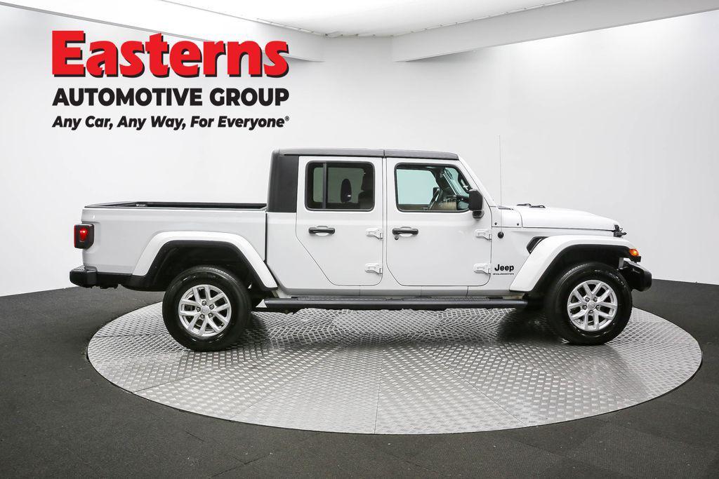 used 2023 Jeep Gladiator car, priced at $28,375
