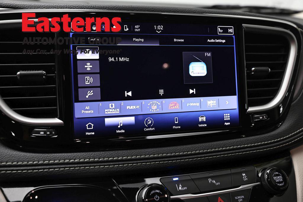 used 2023 Chrysler Pacifica Hybrid car, priced at $25,950