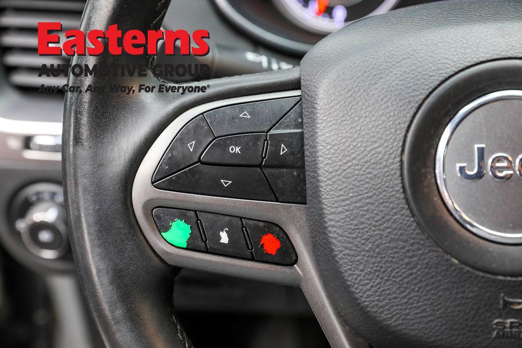 used 2019 Jeep Cherokee car, priced at $15,950