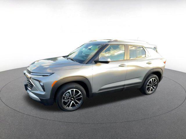used 2025 Chevrolet TrailBlazer car, priced at $21,478