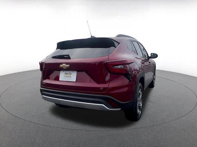 used 2025 Chevrolet Trax car, priced at $19,015