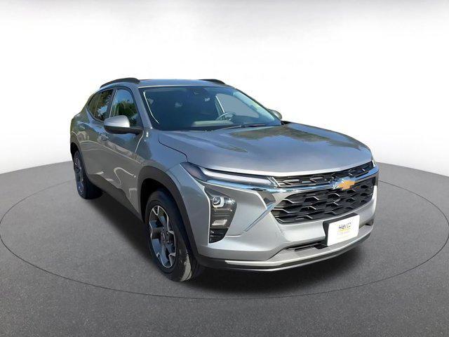 used 2025 Chevrolet Trax car, priced at $19,749