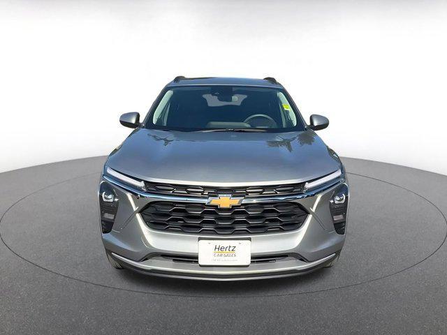 used 2025 Chevrolet Trax car, priced at $19,749