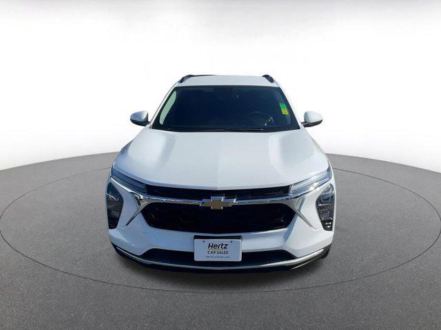 used 2025 Chevrolet Trax car, priced at $19,710