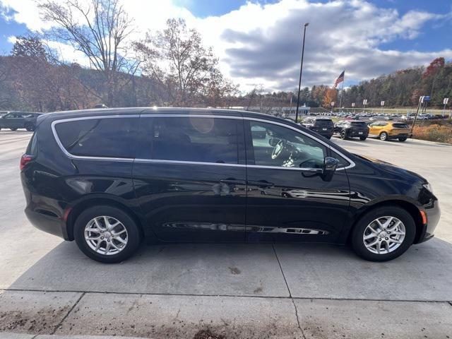 new 2026 Chrysler Pacifica car, priced at $40,920