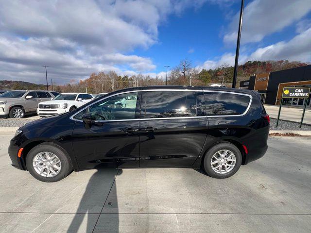 new 2026 Chrysler Pacifica car, priced at $40,920