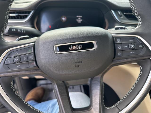 new 2025 Jeep Grand Cherokee car, priced at $42,735