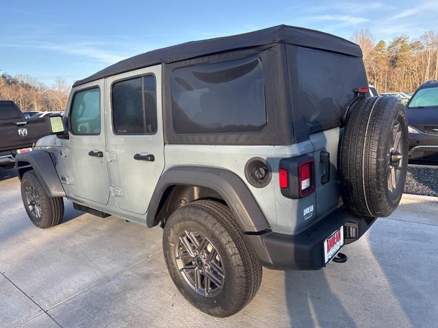 new 2026 Jeep Wrangler car, priced at $43,685