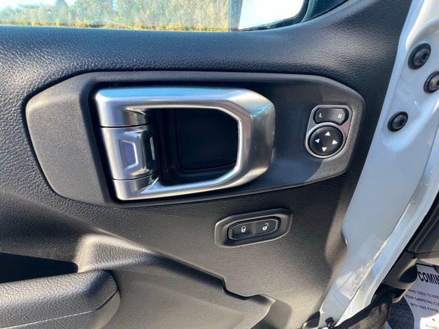 new 2026 Jeep Wrangler car, priced at $46,025