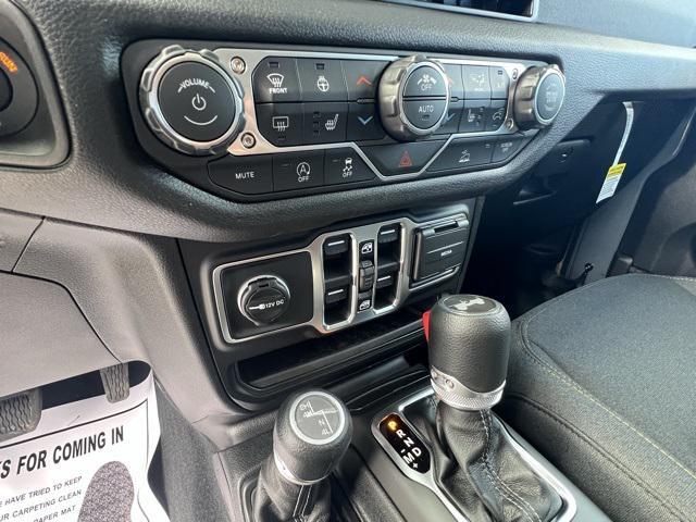 new 2026 Jeep Wrangler car, priced at $44,685