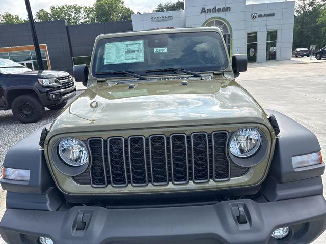 new 2025 Jeep Wrangler car, priced at $41,105