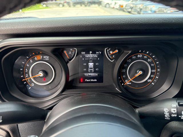 new 2025 Jeep Wrangler car, priced at $41,105