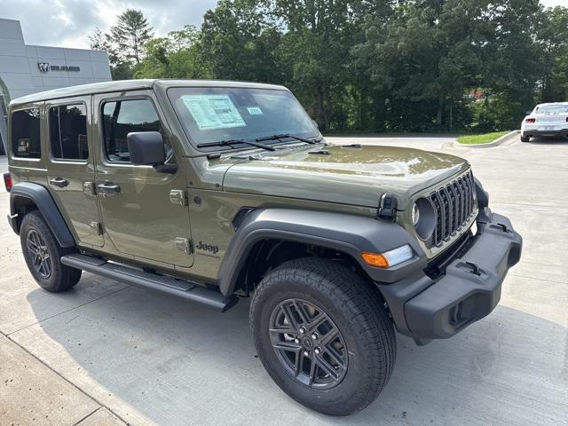 new 2025 Jeep Wrangler car, priced at $42,105