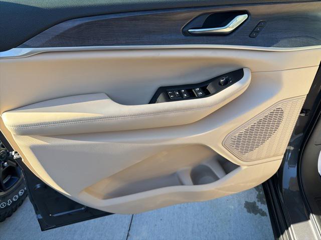 new 2025 Jeep Grand Cherokee car, priced at $46,435