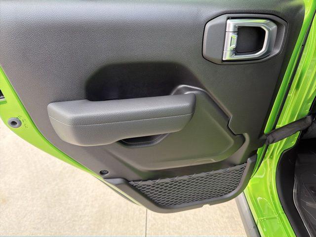 new 2026 Jeep Gladiator car, priced at $46,310