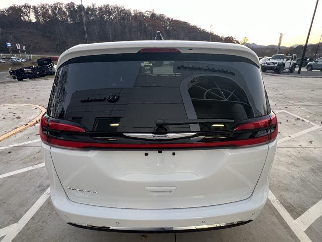 new 2026 Chrysler Pacifica car, priced at $40,920