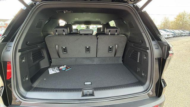 new 2026 Chevrolet Traverse car, priced at $45,315