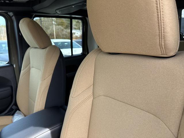 new 2026 Jeep Gladiator car, priced at $49,820