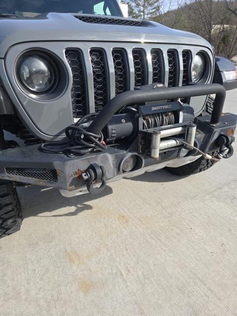 used 2021 Jeep Gladiator car, priced at $33,214