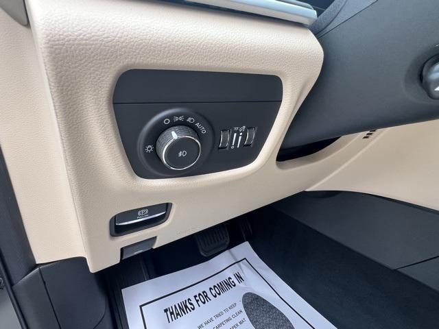 new 2025 Jeep Grand Cherokee car, priced at $42,935