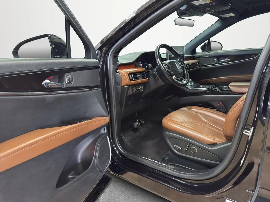 used 2022 Lincoln Nautilus car, priced at $27,995