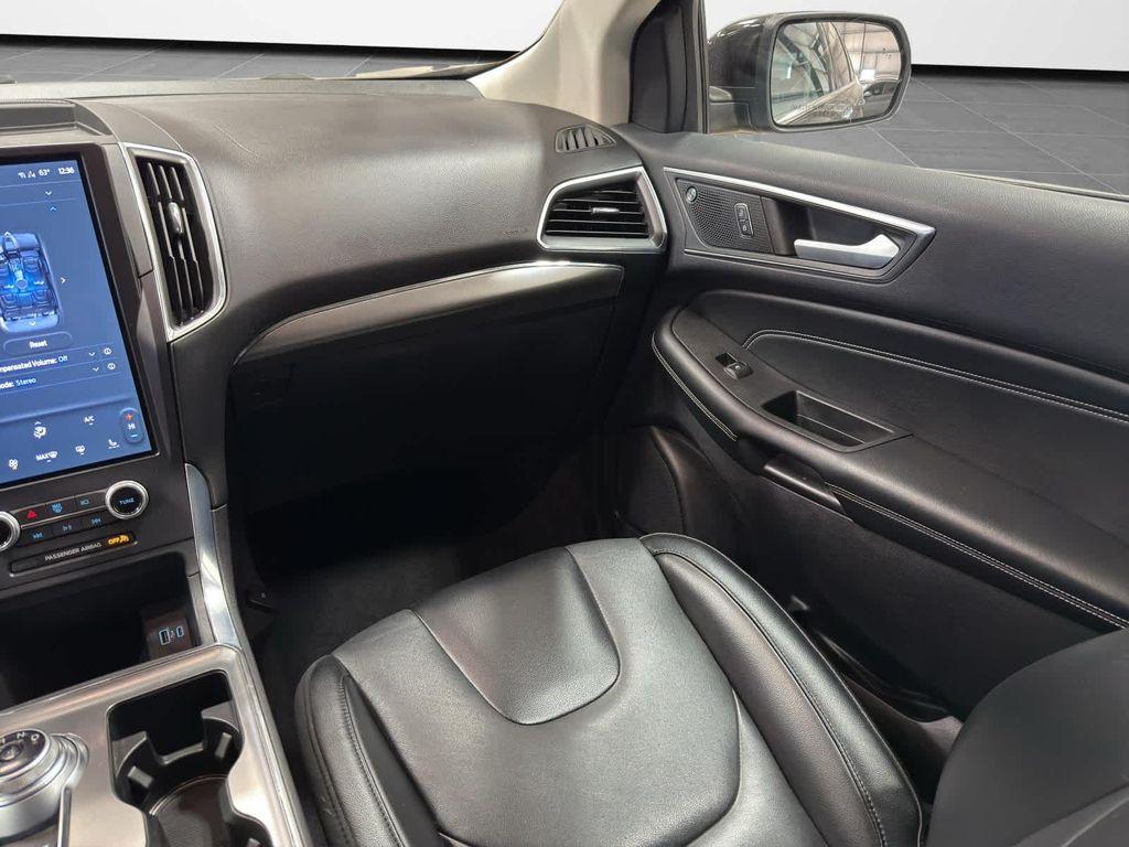used 2022 Ford Edge car, priced at $15,295