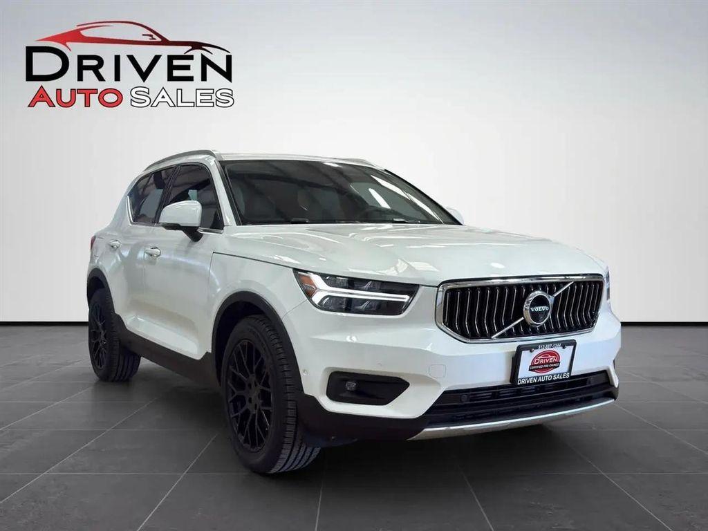 used 2022 Volvo XC40 car, priced at $22,995