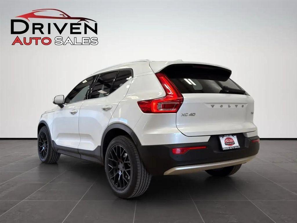 used 2022 Volvo XC40 car, priced at $22,995