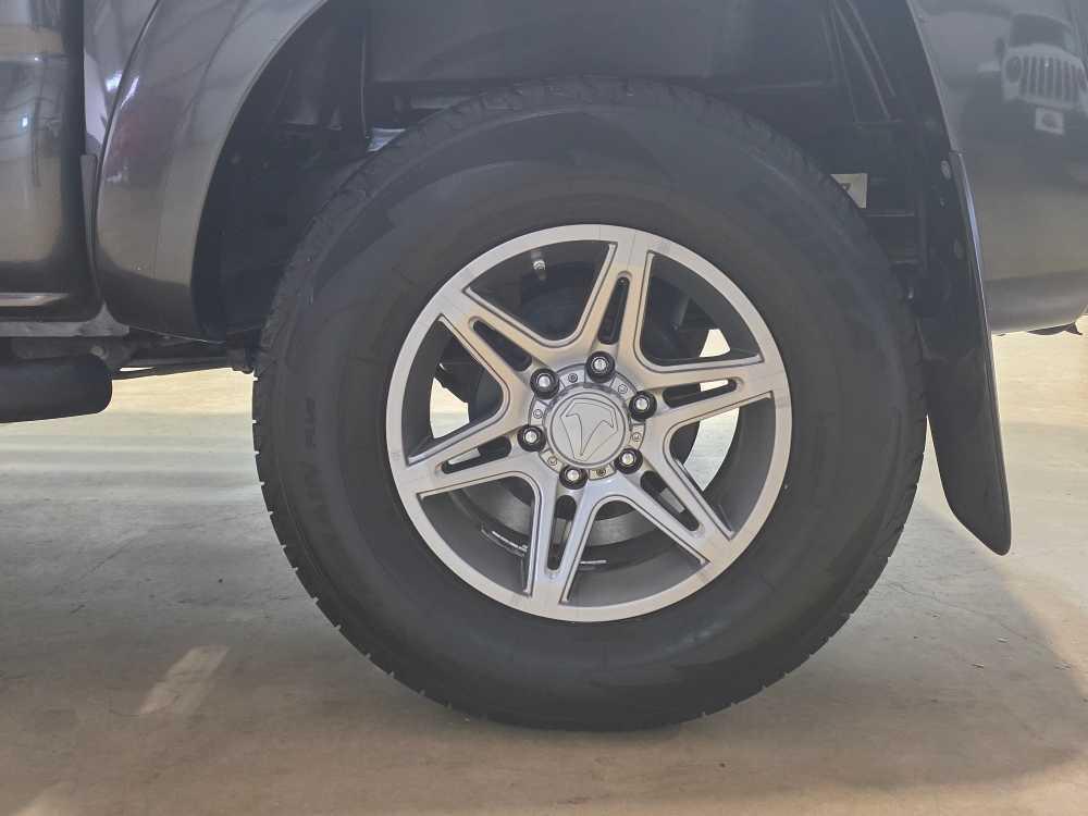 used 2013 Toyota Tacoma car, priced at $16,495