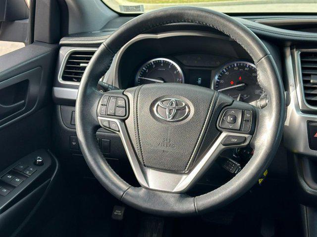 used 2015 Toyota Highlander car, priced at $14,990