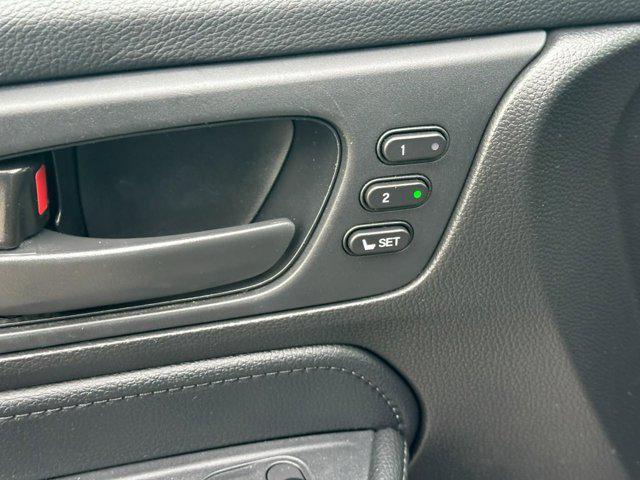 used 2024 Honda Odyssey car, priced at $31,809