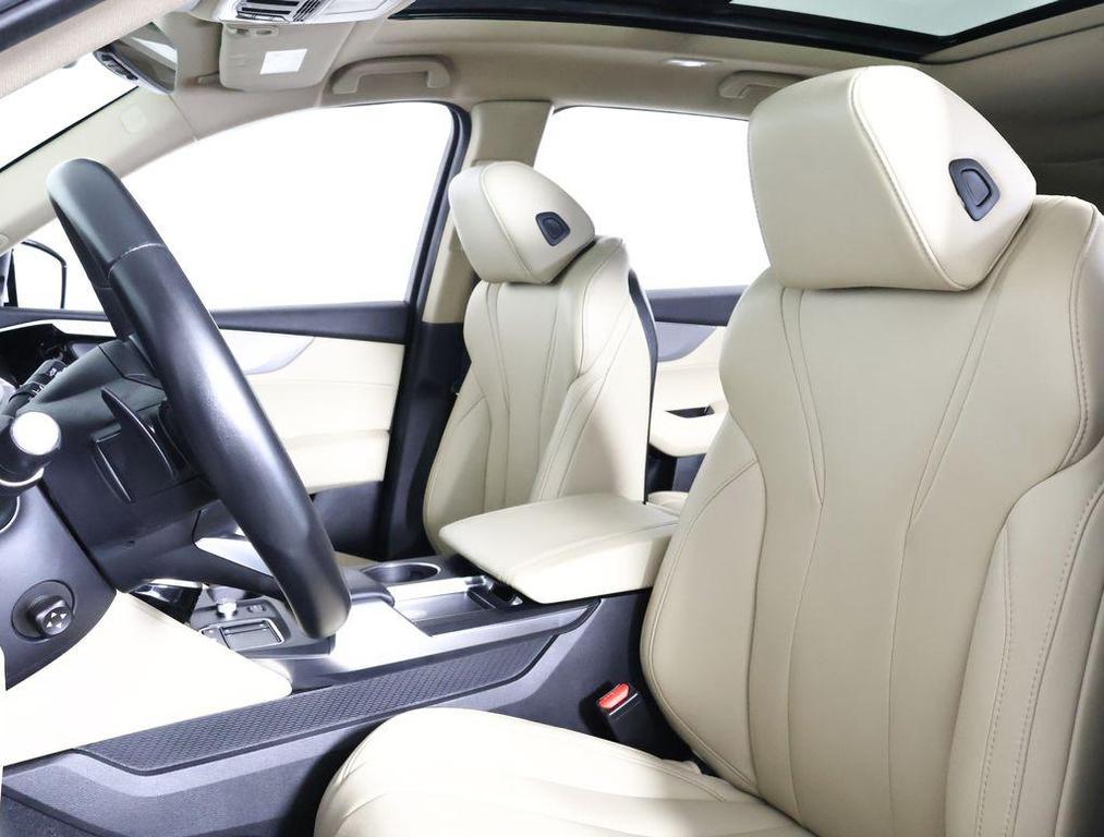 used 2022 Acura MDX car, priced at $25,551