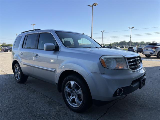 used 2015 Honda Pilot car, priced at $9,992