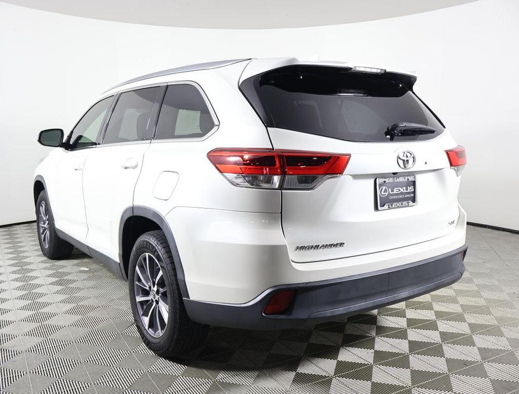 used 2019 Toyota Highlander car, priced at $23,991