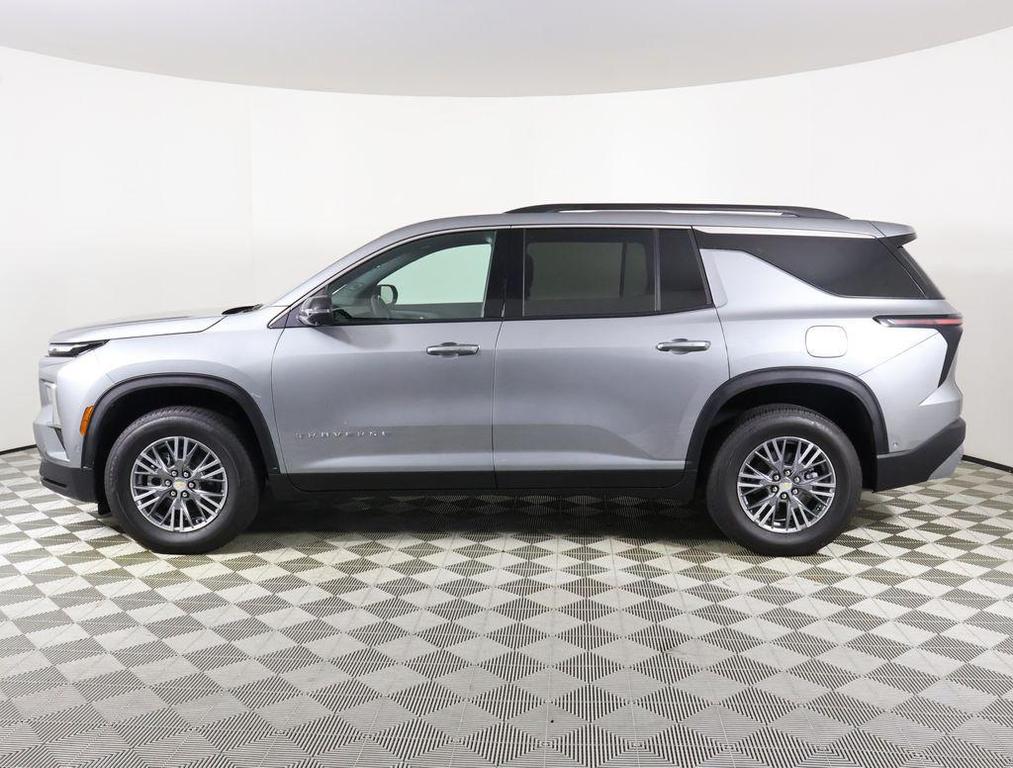 used 2025 Chevrolet Traverse car, priced at $39,997