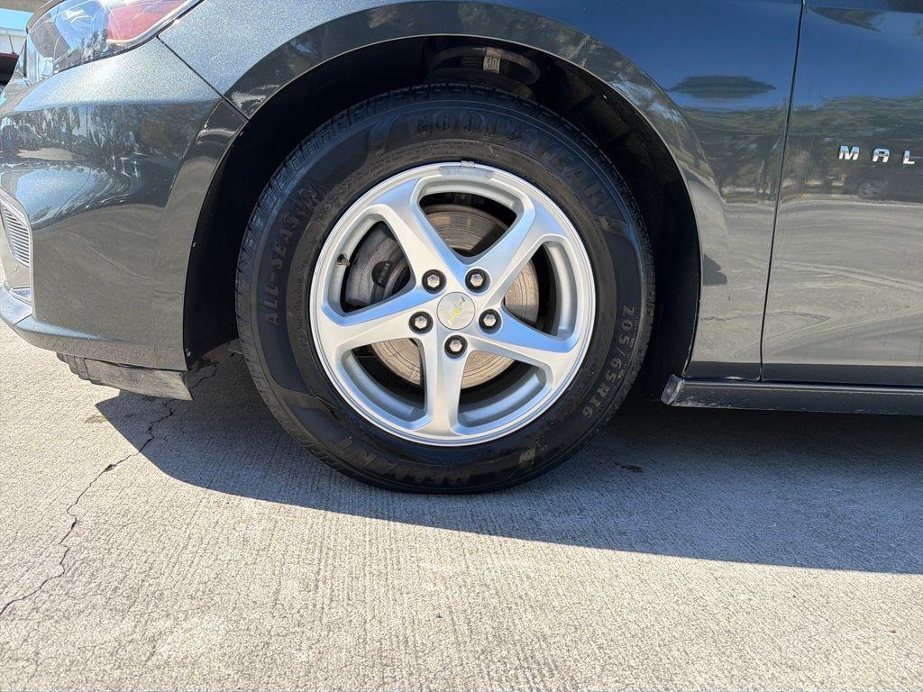 used 2017 Chevrolet Malibu car, priced at $8,721