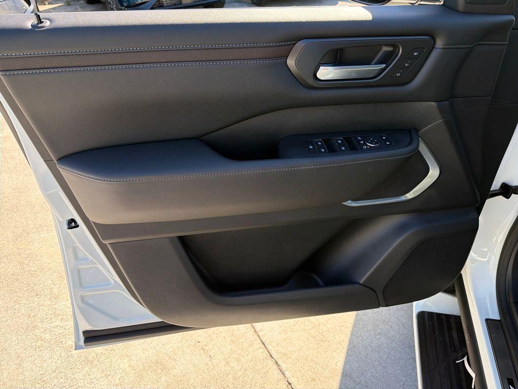 new 2026 Nissan Armada car, priced at $80,789