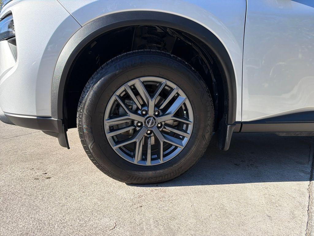 used 2025 Nissan Rogue car, priced at $22,150