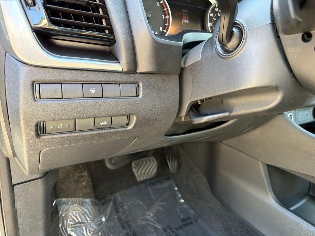 used 2023 Nissan Rogue car, priced at $18,875