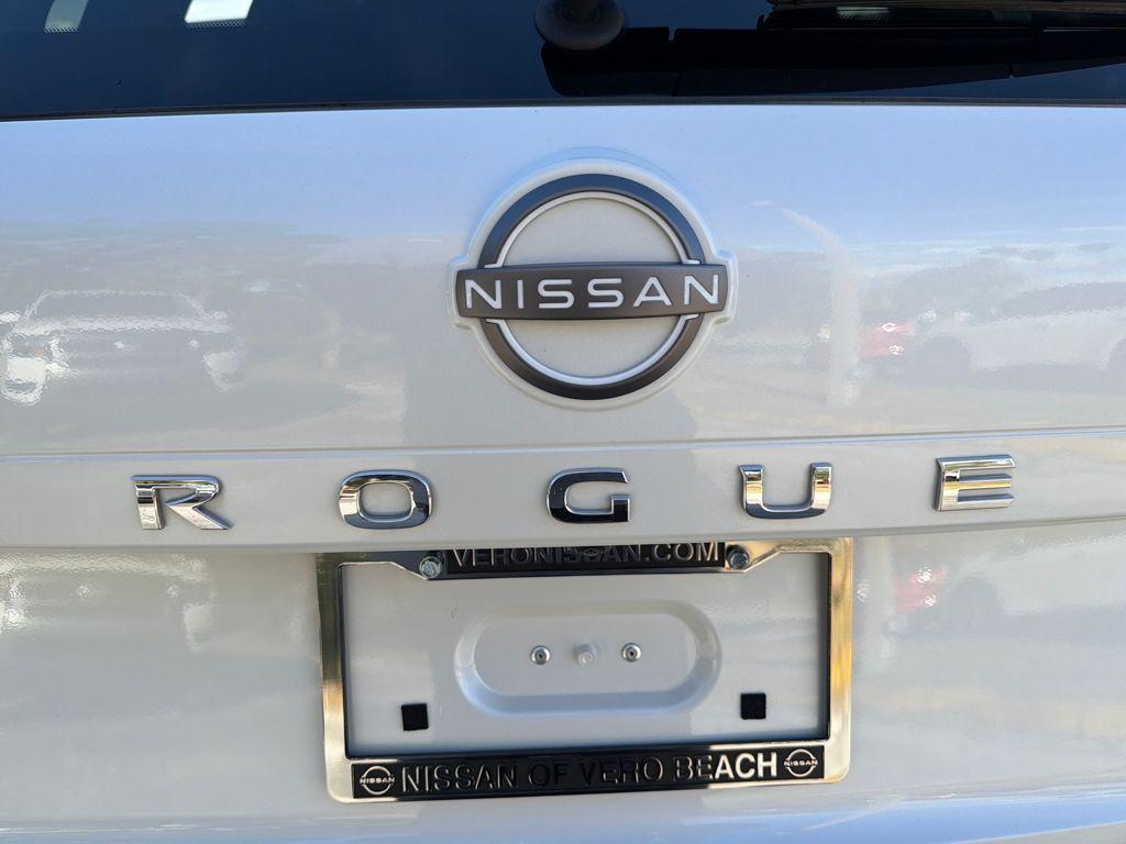 used 2023 Nissan Rogue car, priced at $18,875