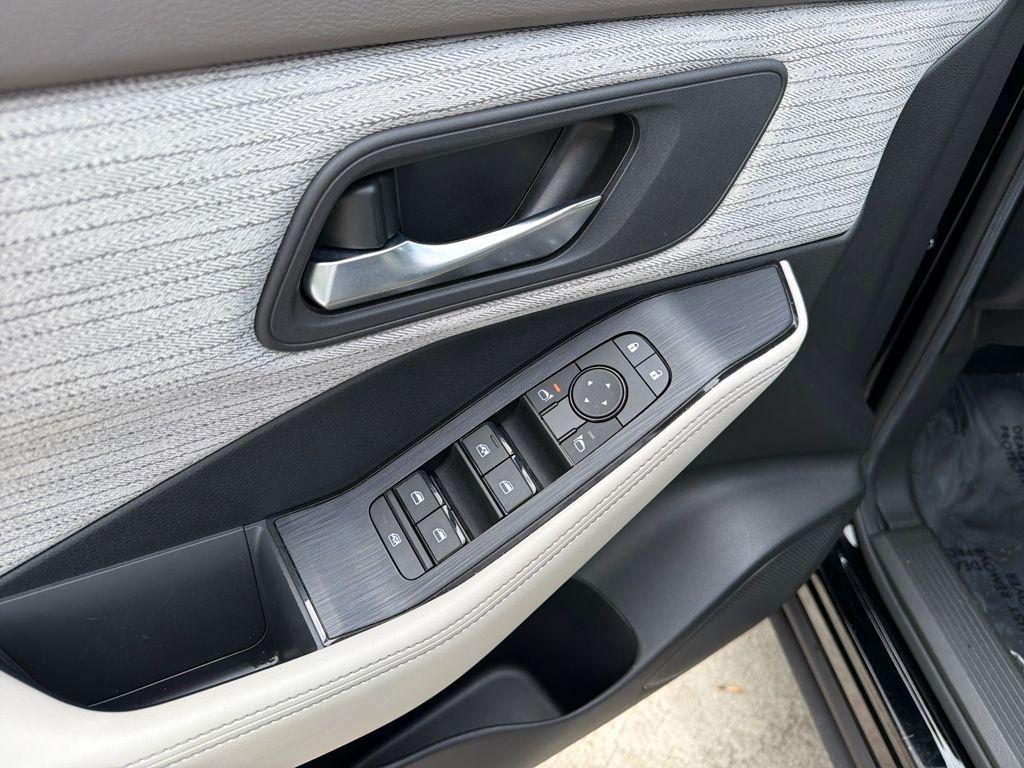 used 2023 Nissan Rogue car, priced at $19,999