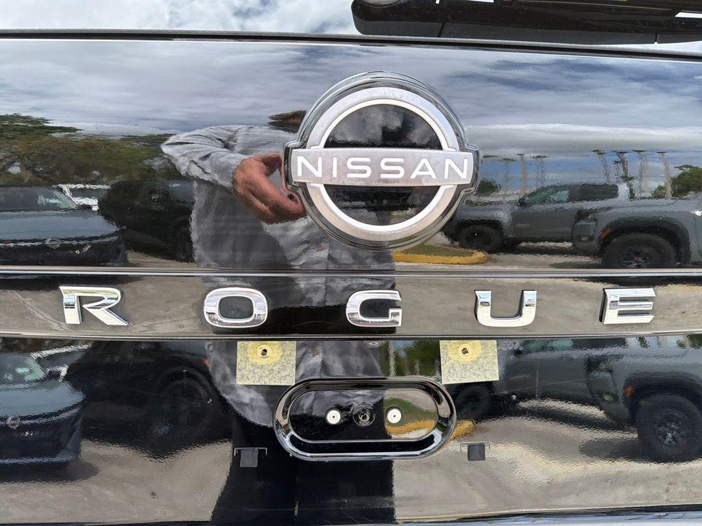 used 2023 Nissan Rogue car, priced at $19,999