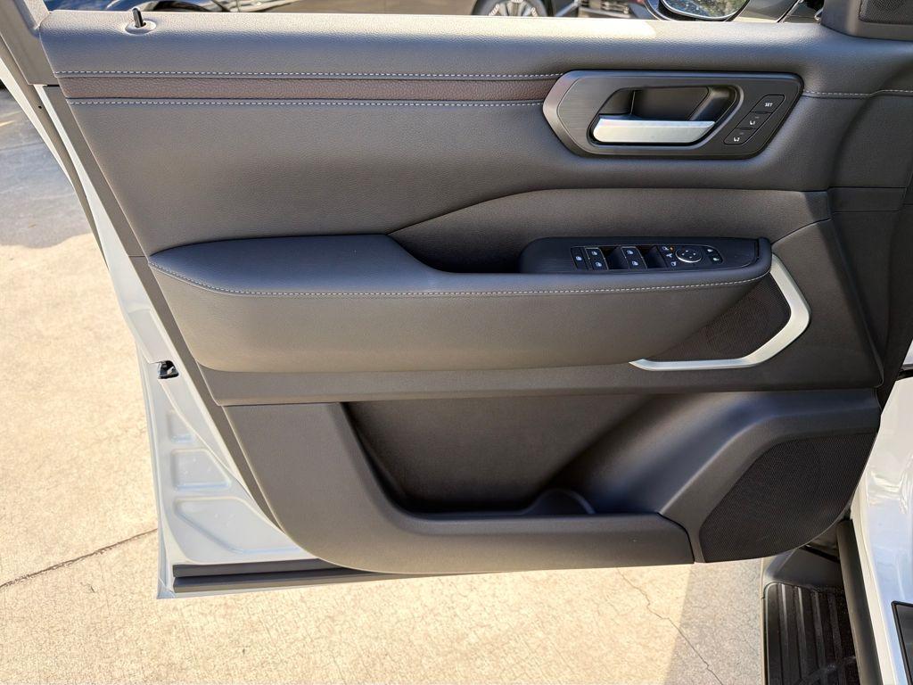 new 2026 Nissan Armada car, priced at $73,408