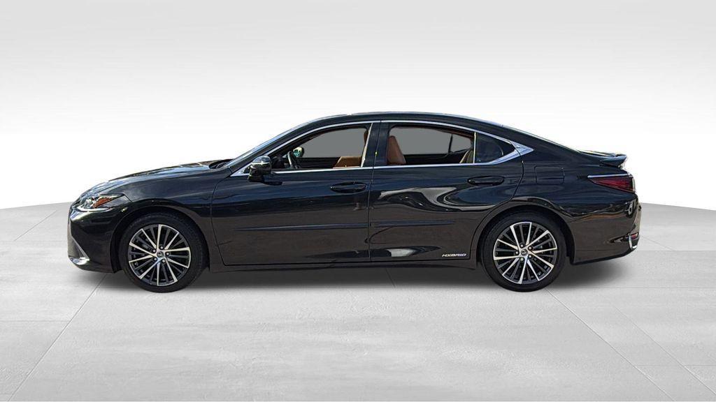 used 2022 Lexus ES 300h car, priced at $28,900