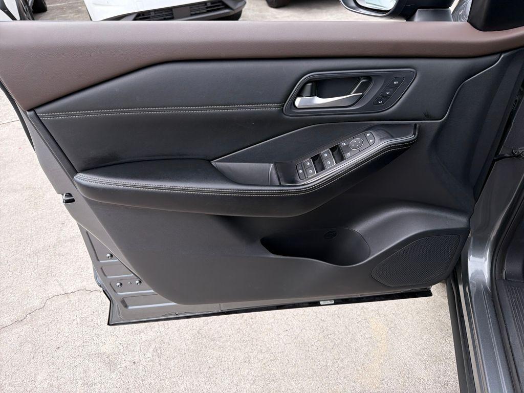 used 2023 Nissan Rogue car, priced at $27,216